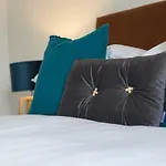 @ 32 شقة