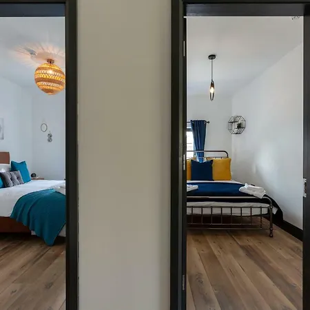 Apartment @ 32 *